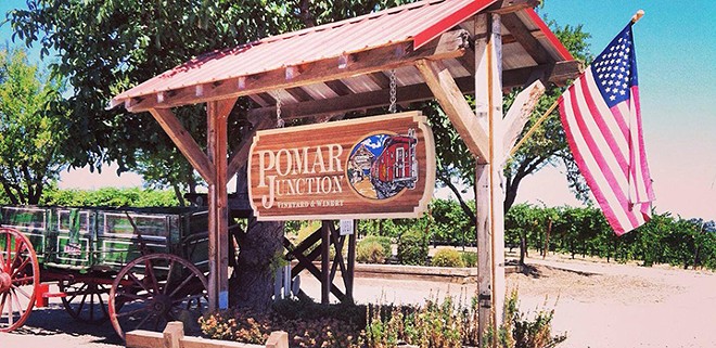 pomar_junction_entrance.jpg