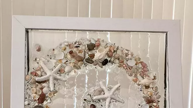 Image: Beach and Holiday Tree Resin Art