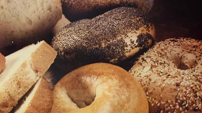 Image: Broadway Bagel & Coffee Company - Pismo Beach