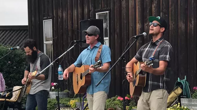 Image: Sunday Concert Series with the Driftwood Brothers