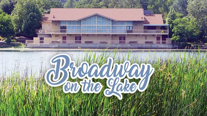 Image: Broadway on the Lake