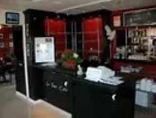 Image: Le Petit Cafe