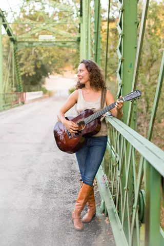 Image: Ynana Rose at Studios on the Park