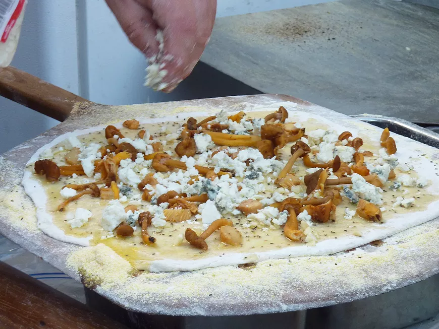shitake mushroom flatbread ready for the fire