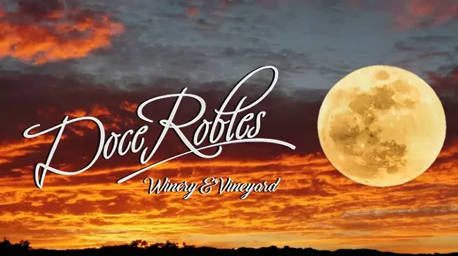 Image: 2021 RISING MOON SUNSET SERIES FEATURING LIVE MUSIC
