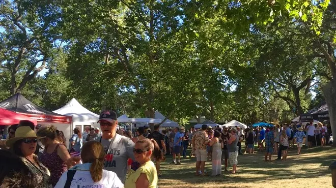 Image: Central Coast Reserve Weekend: Lakeside Wine Festival