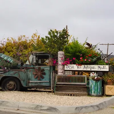Image: Santa Barbara County allows some non-essential businesses to reopen for curbside pick-up