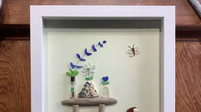 Image: Sea Glass and Driftwood Scenes