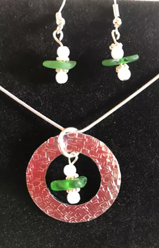 Image: Sea Glass Hammered Wire Jewelry
