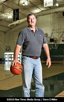 LAWMAN ON THE COURT :  Jerry Lenthall, who&rsquo;s a former SLO patrol officer and 3rd District County Supervisor, was a center for the Cal Poly basketball team from 1969 to 1971. - PHOTO BY STEVE E. MILLER