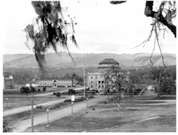 THE DISTANT PAST :  E.G. Lewis founded the Colony of Atascadero as a meticulously planned ideological community. This is how Colony Square looked in 1920. - PHOTO COURTESY OF ATASCADERO HISTORICAL SOCIETY