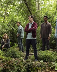 ALL GROWED UP (Left to right) Richie Tozier (Bill Hader), Beverly Marsh (Jessica Chastain), Bill Denbrough (James McAvoy), Eddie Kaspbrak (James Ransone), Mike Hanlon (Isaiah Mustafa), and Ben Hanscom (Jay Ryan) reconvene 27 years after the events of It (2017) to kill the evil clown Pennywise once and for all.