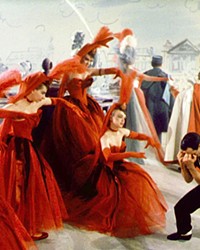 CHANT ET DANSE American ex-pat Jerry Mulligan (Gene Kelly) dances his way through post-World War II Paris, in An American in Paris, screening Jan. 19 and 22, in the Downtown Centre Cinemas.